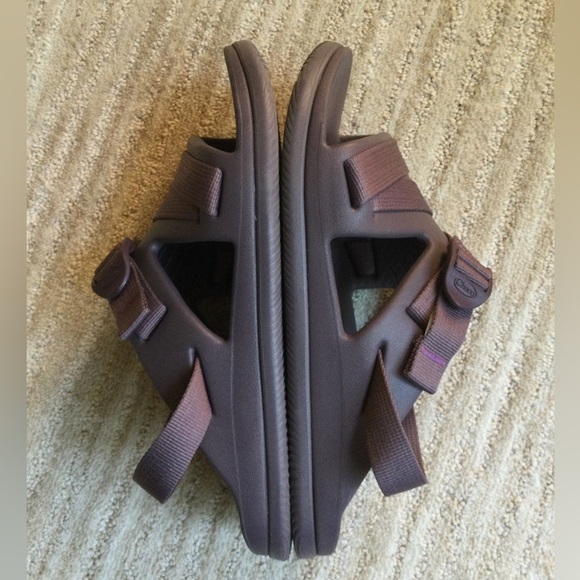 Like New: Chaco Women's Chillos Sport Sandal Sparrow | Brown Size 8 - Picture 10 of 16